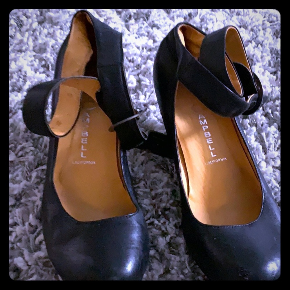 Black 2 inch heels